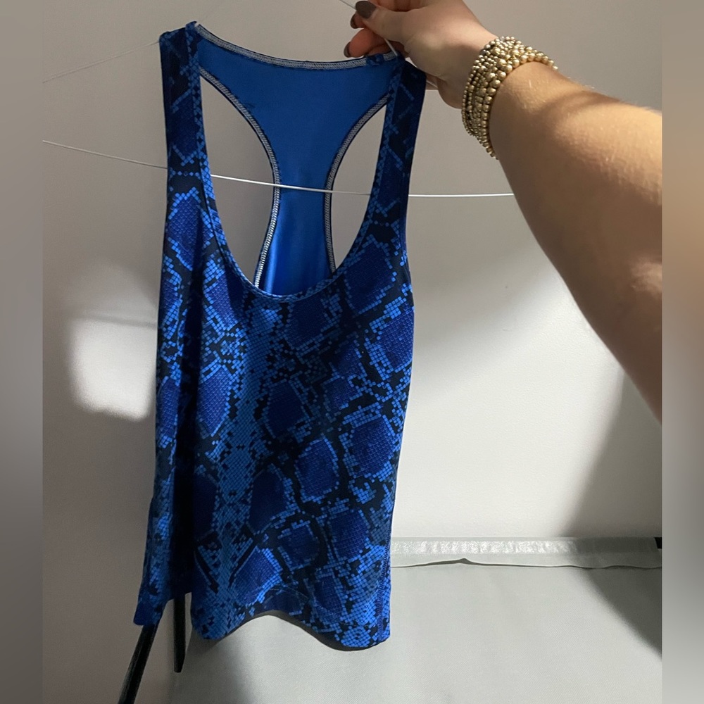 Lululemon Cropped Racerback Y Tank in Snakeskin